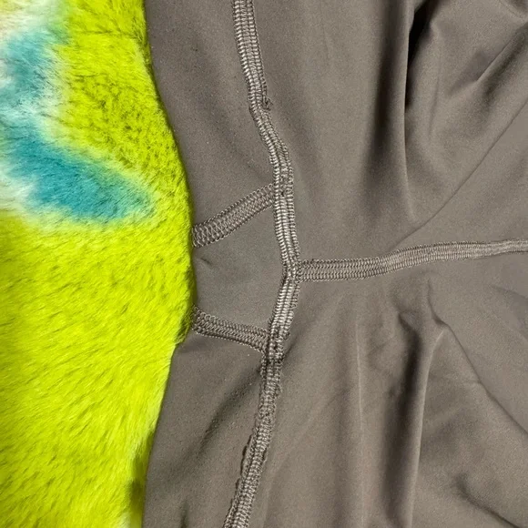 Lululemon 7/8 leggings - Picture 3 of 4